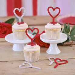 Alternative view of Cupcake Topper Holzherzen