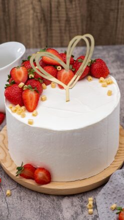 Alternative view of Cake Topper Doppeltes Herz Gold